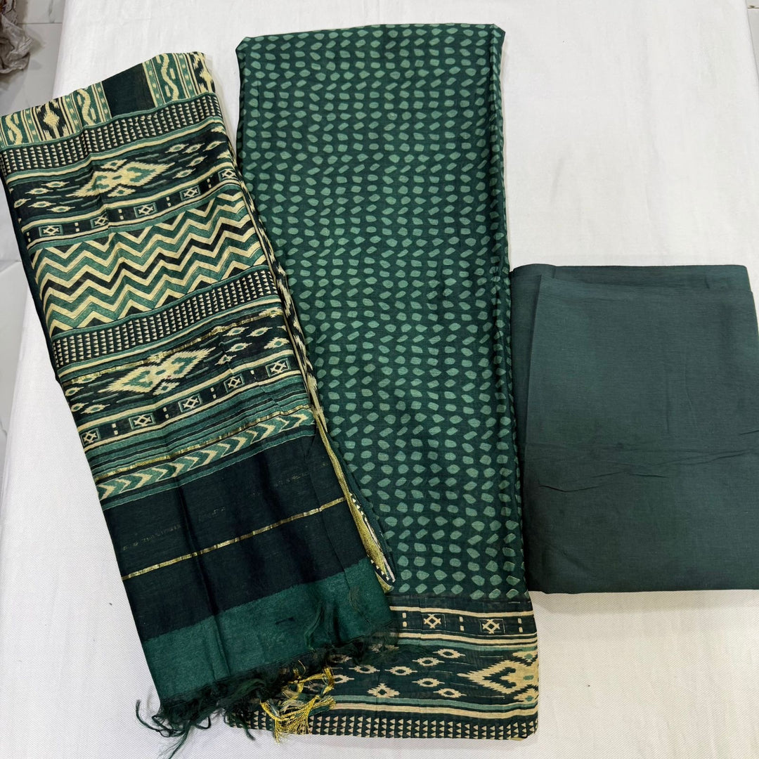 Graceful unstitched dress material