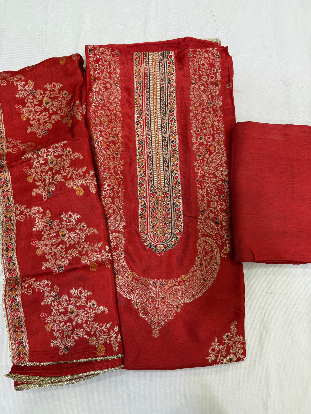 Dola silk