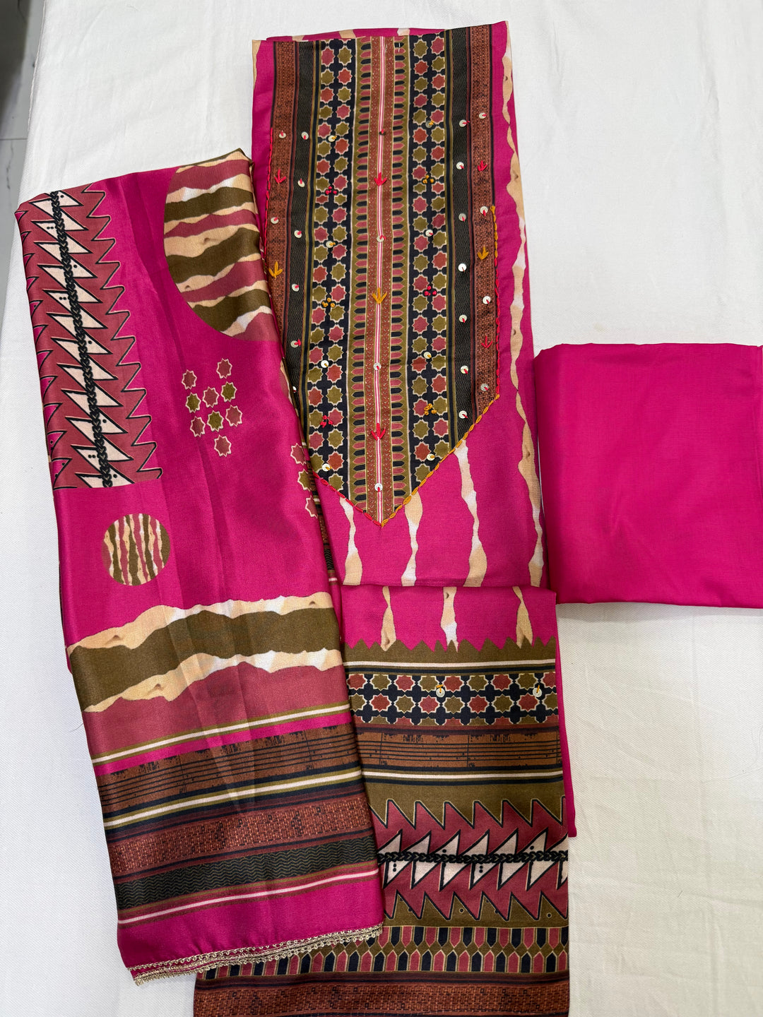 Gaji silk