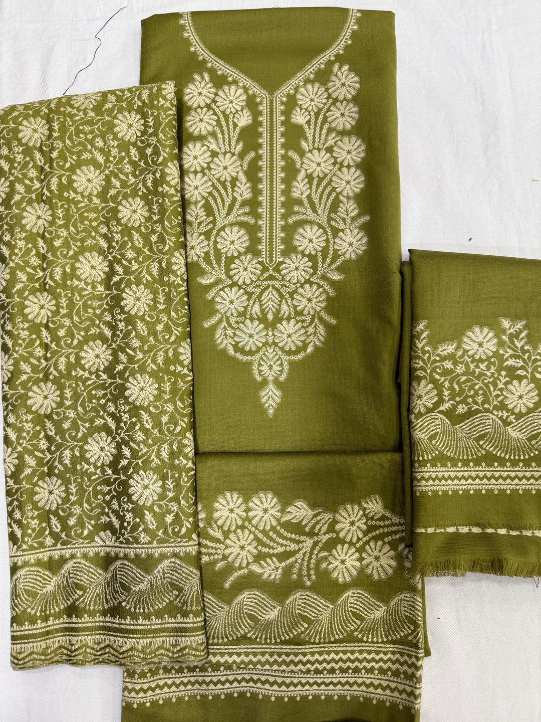 Premium woolens thread weaving