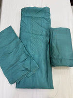 Load image into Gallery viewer, Tone-on-tone embroidery suit set
