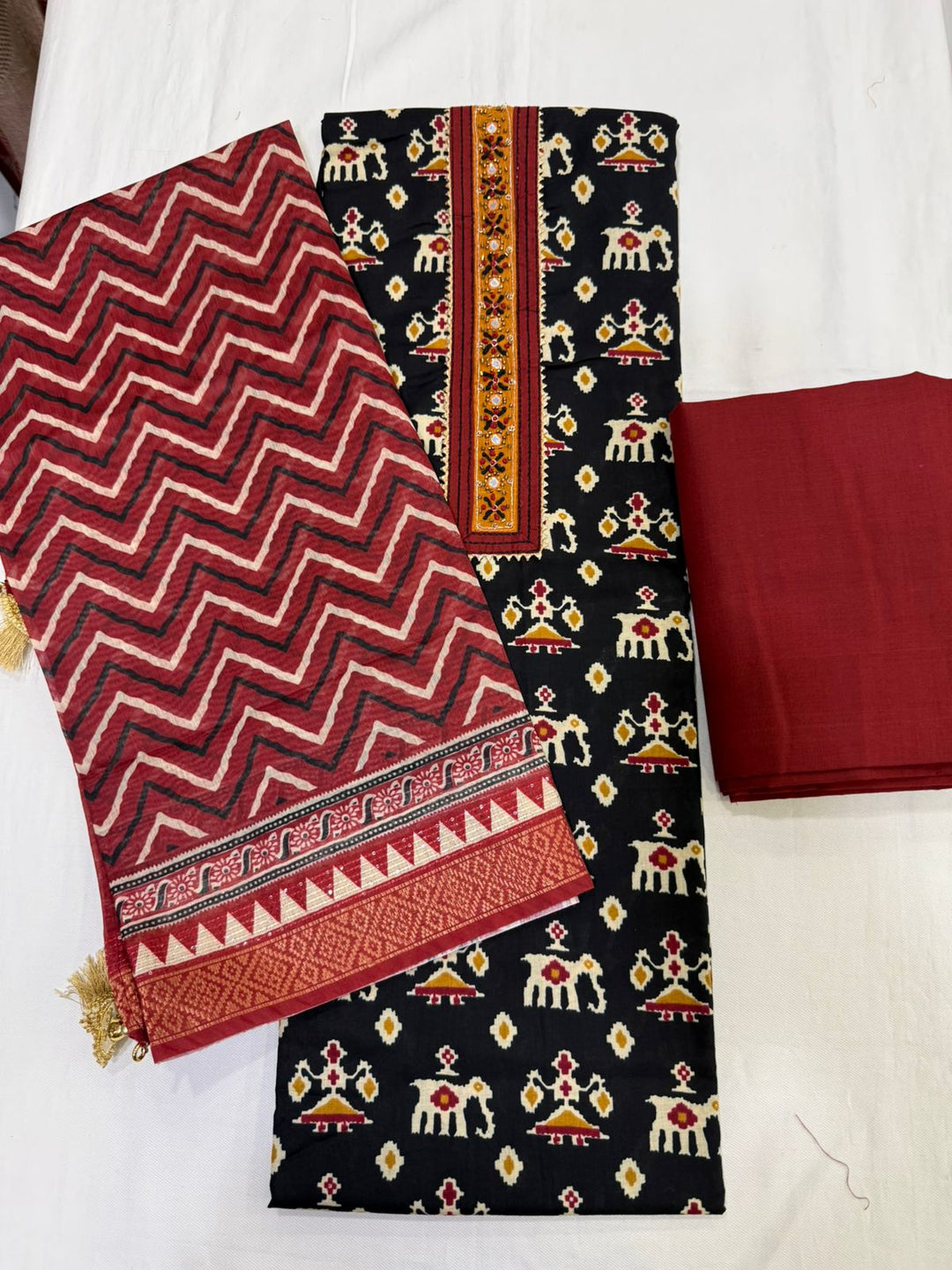 Pure cotton traditional motifs print suit piece