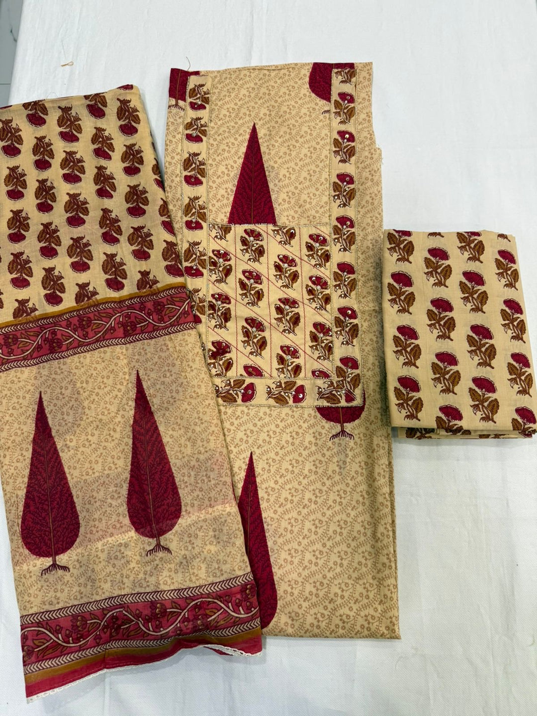Graceful unstitched dress material